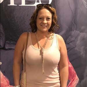 Meet your Posher, Renee